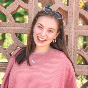 Meet your Posher, Olivia